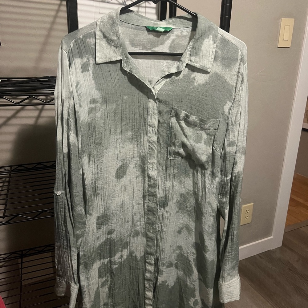 Dip Light Green Button-Up